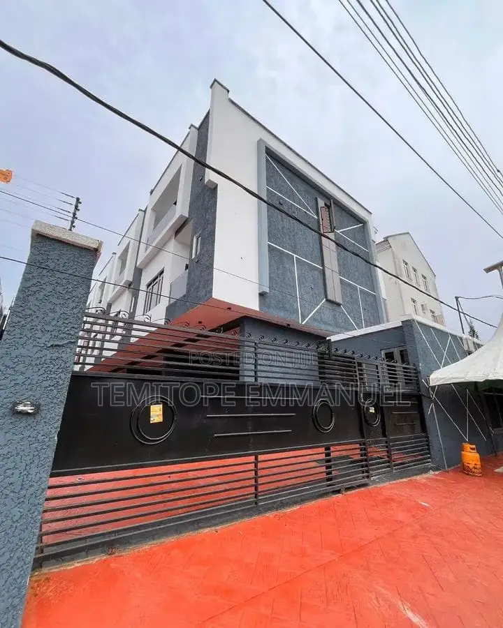 Furnished 4bdrm Duplex in Opebi for sale in Opebi
