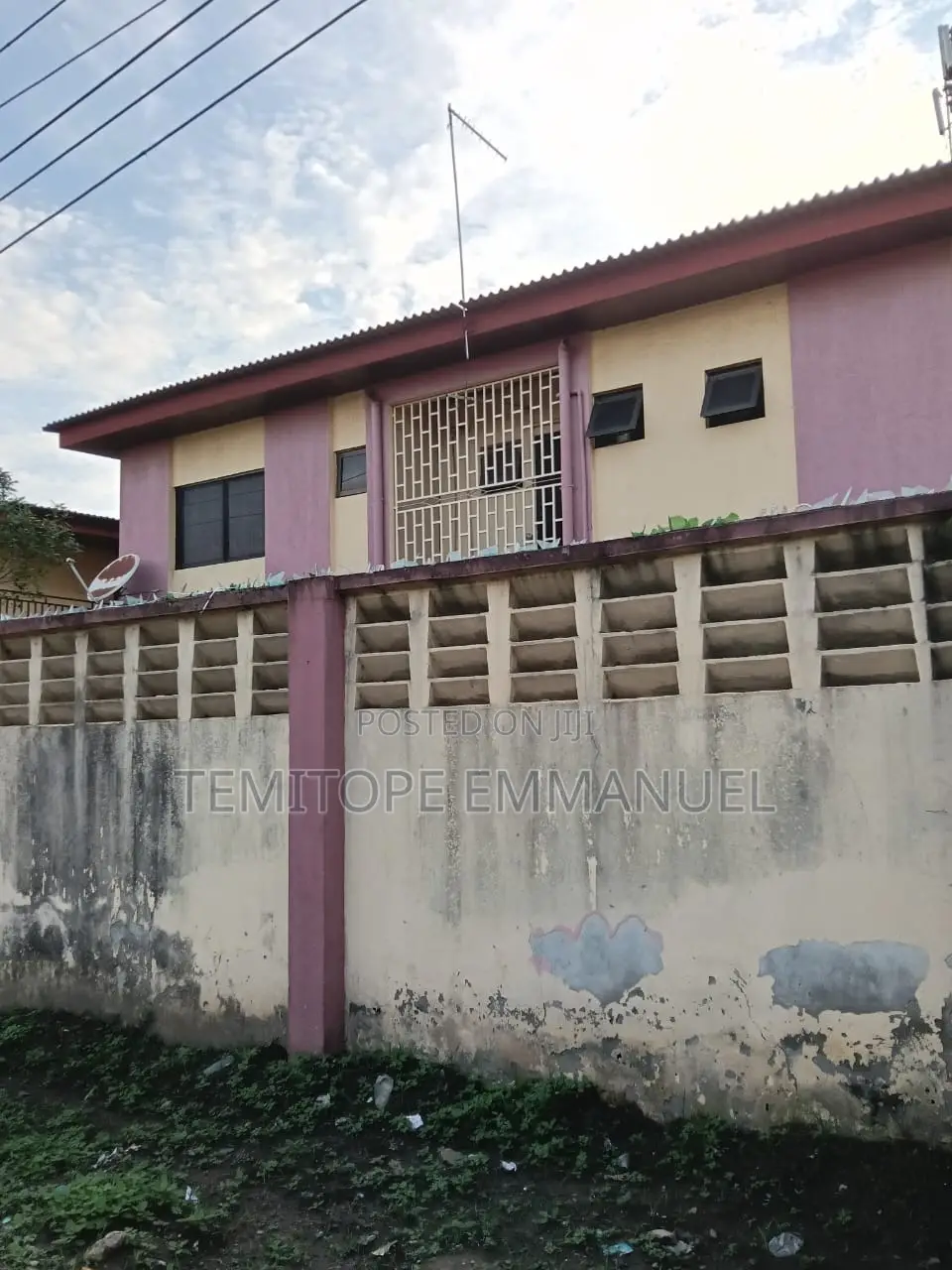 Furnished 10bdrm Duplex in Dopemu for sale in Dopemu
