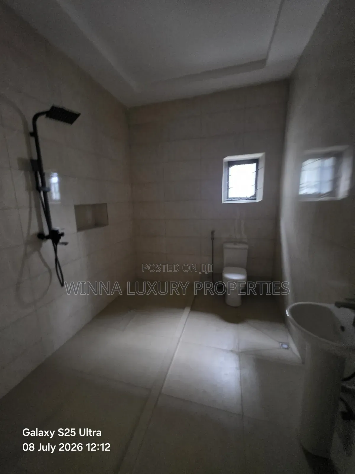 5bdrm Duplex in Sun Rise Estate...., Lugbe District for sale in Lugbe District