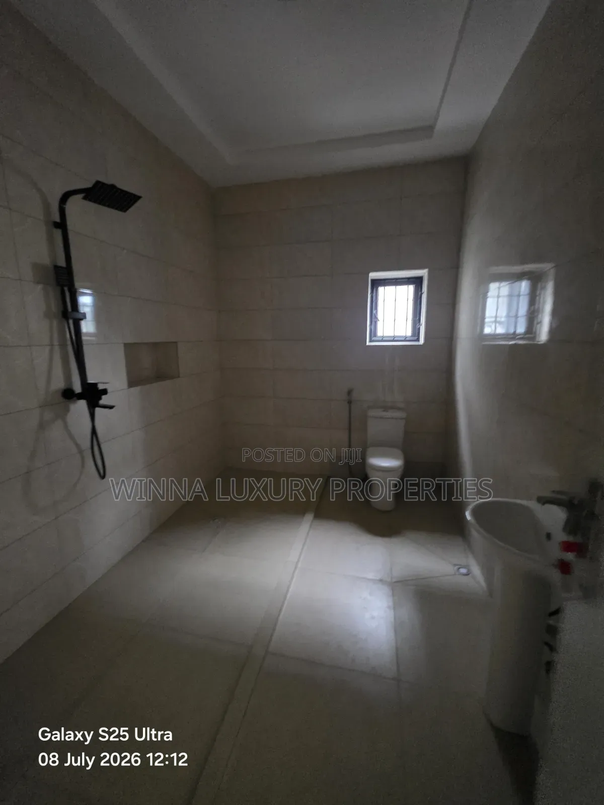 5bdrm Duplex in Sun Rise Estate...., Lugbe District for sale in Lugbe District