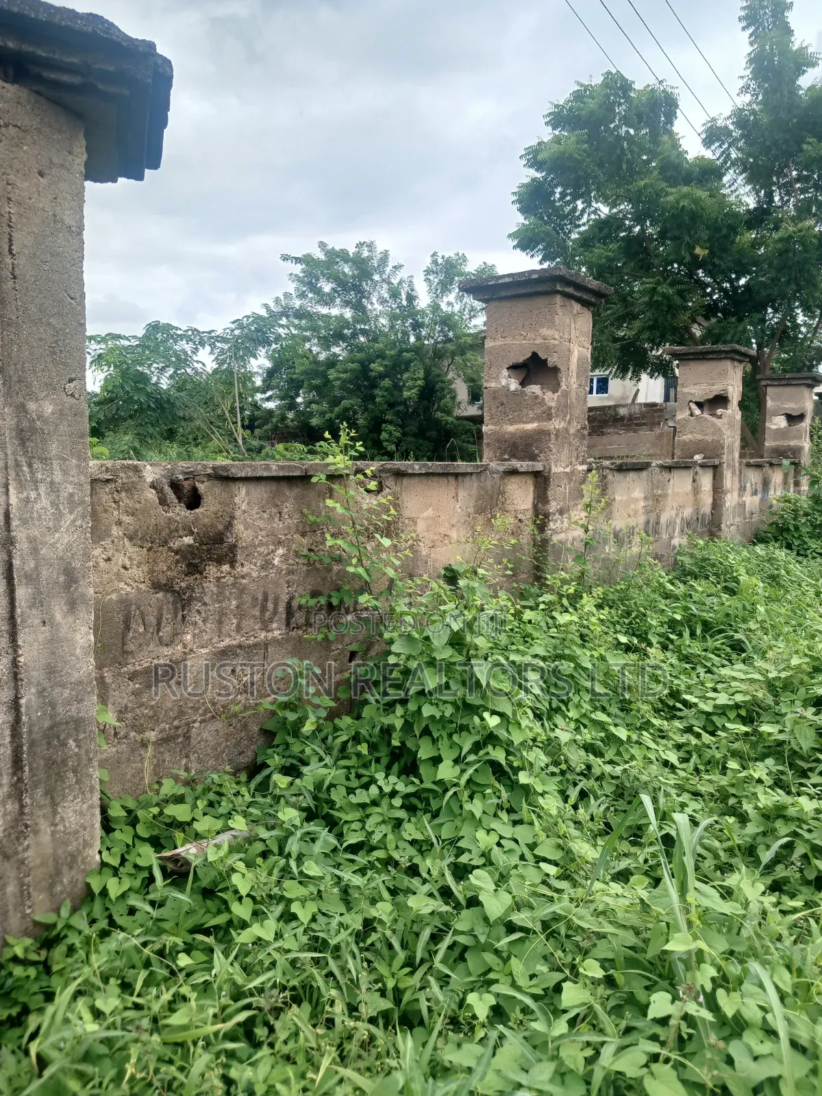 Commercial Land Measuring About 1,800sm in Ibadan