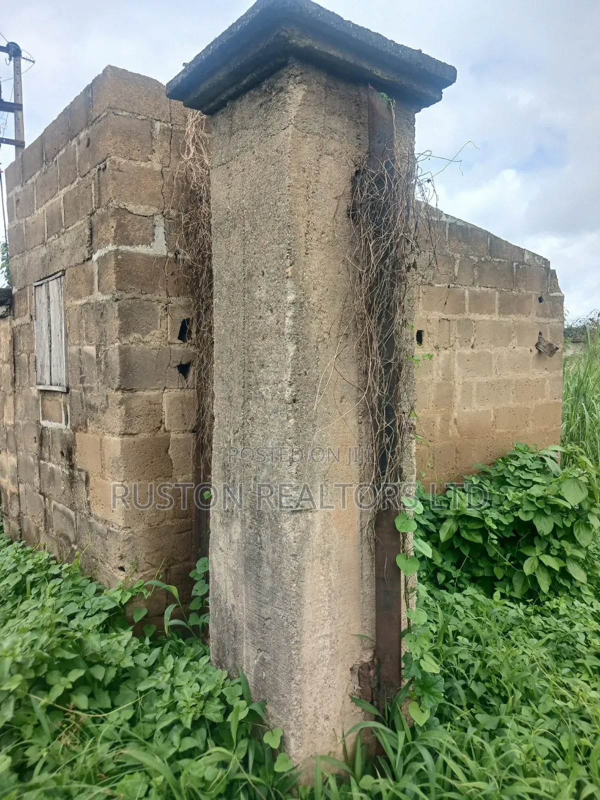 Commercial Land Measuring About 1,800sm in Ibadan