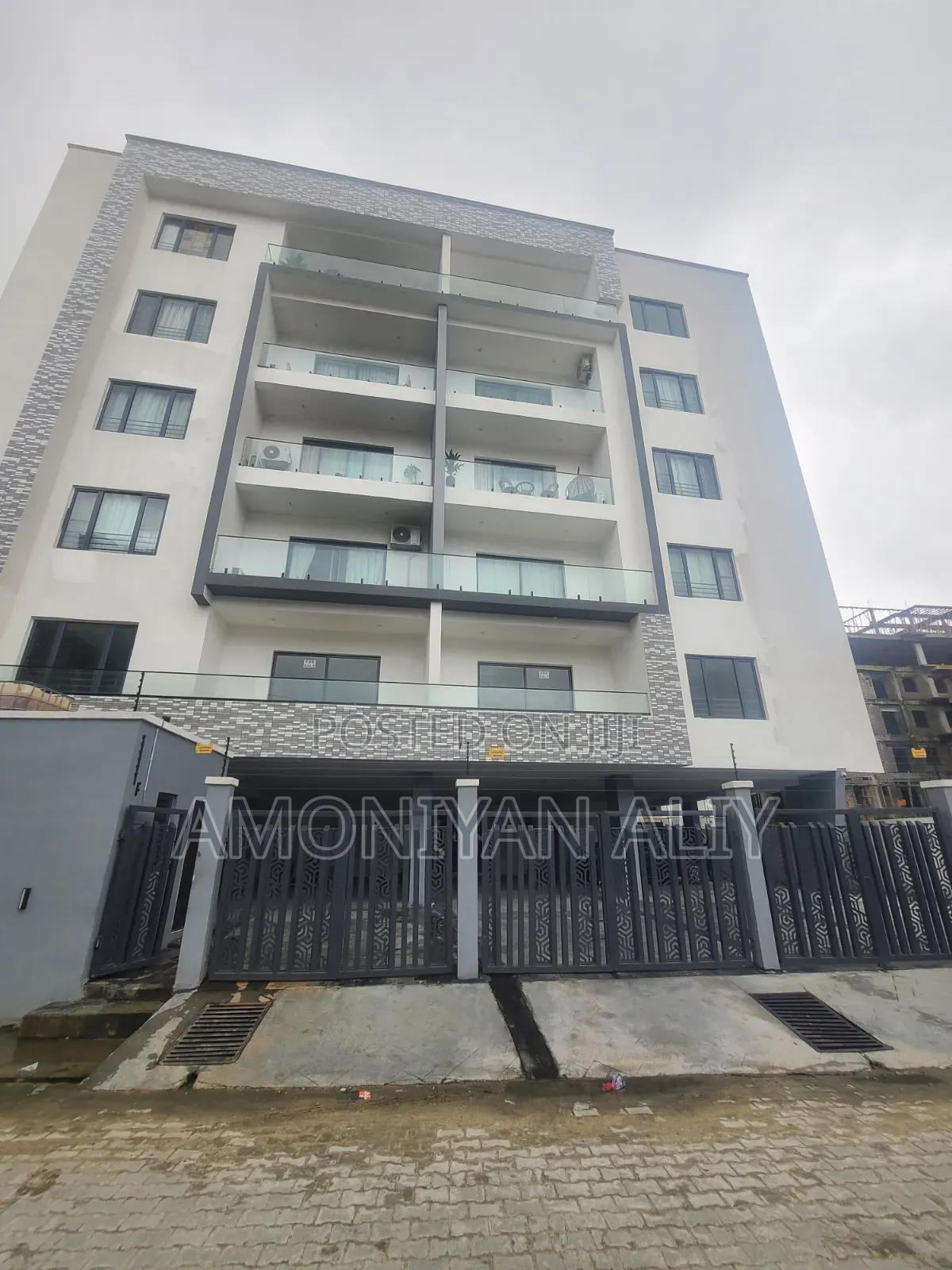 2bdrm Apartment in Freedom Way Lekki, Ikate for sale in Ikate