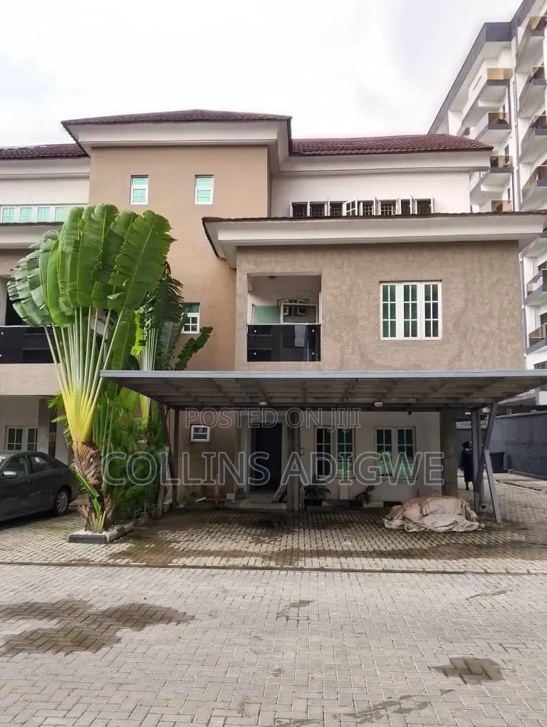 3bdrm Duplex in Osborne Ikoyi for sale in Osborne Foreshore Estate