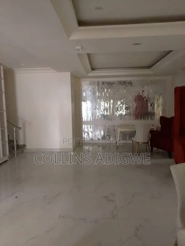 3bdrm Duplex in Osborne Ikoyi for sale in Osborne Foreshore Estate