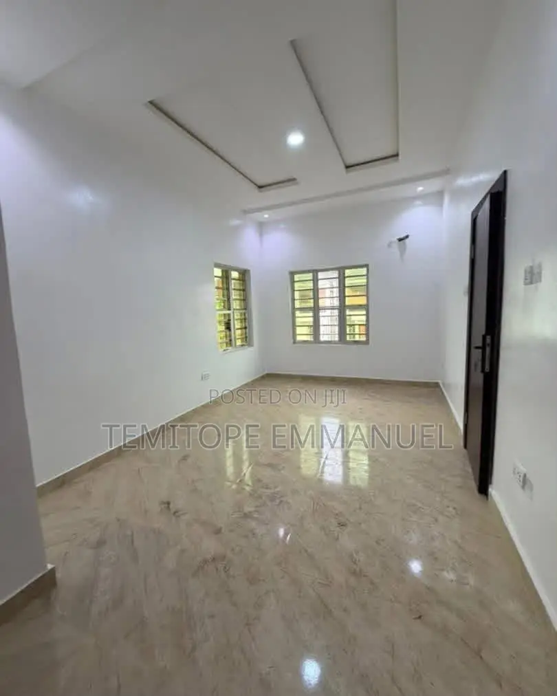Furnished 3bdrm Apartment in GRA Phase 2 Shangisha for sale in GRA Phase 2 Shangisha