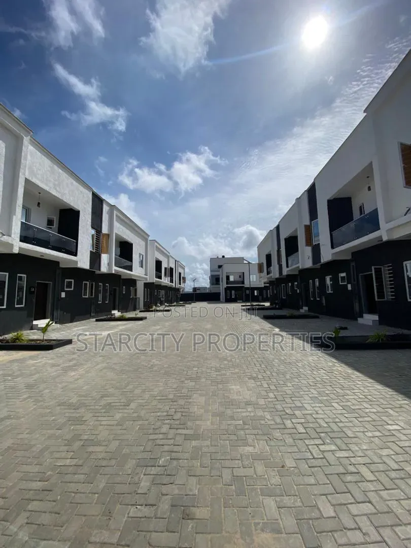 Furnished 2bdrm Duplex in Abraham Adesanya for sale in Abraham Adesanya Estate