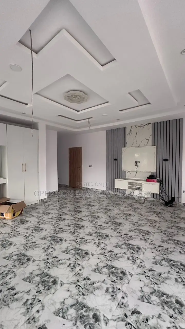 Furnished 5bdrm Duplex in Admiral Close, Akala Express for sale in Akala Express