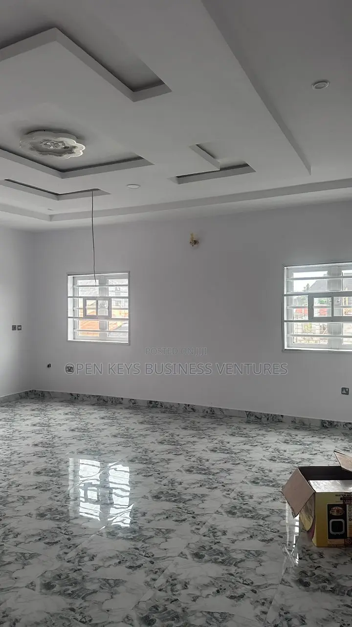 Furnished 5bdrm Duplex in Admiral Close, Akala Express for sale in Akala Express