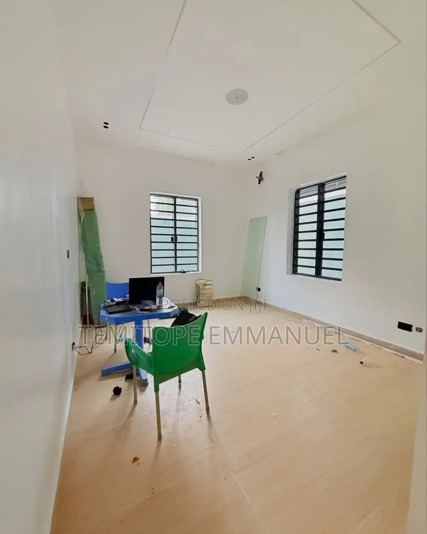 Furnished 1bdrm Apartment in Ikeja GRA for sale in Ikeja GRA