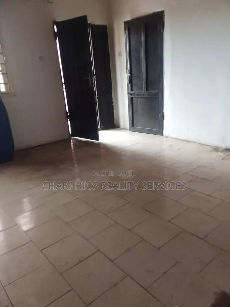 2bdrm Apartment in Lekki Phase 2 for rent in Lekki Phase 2