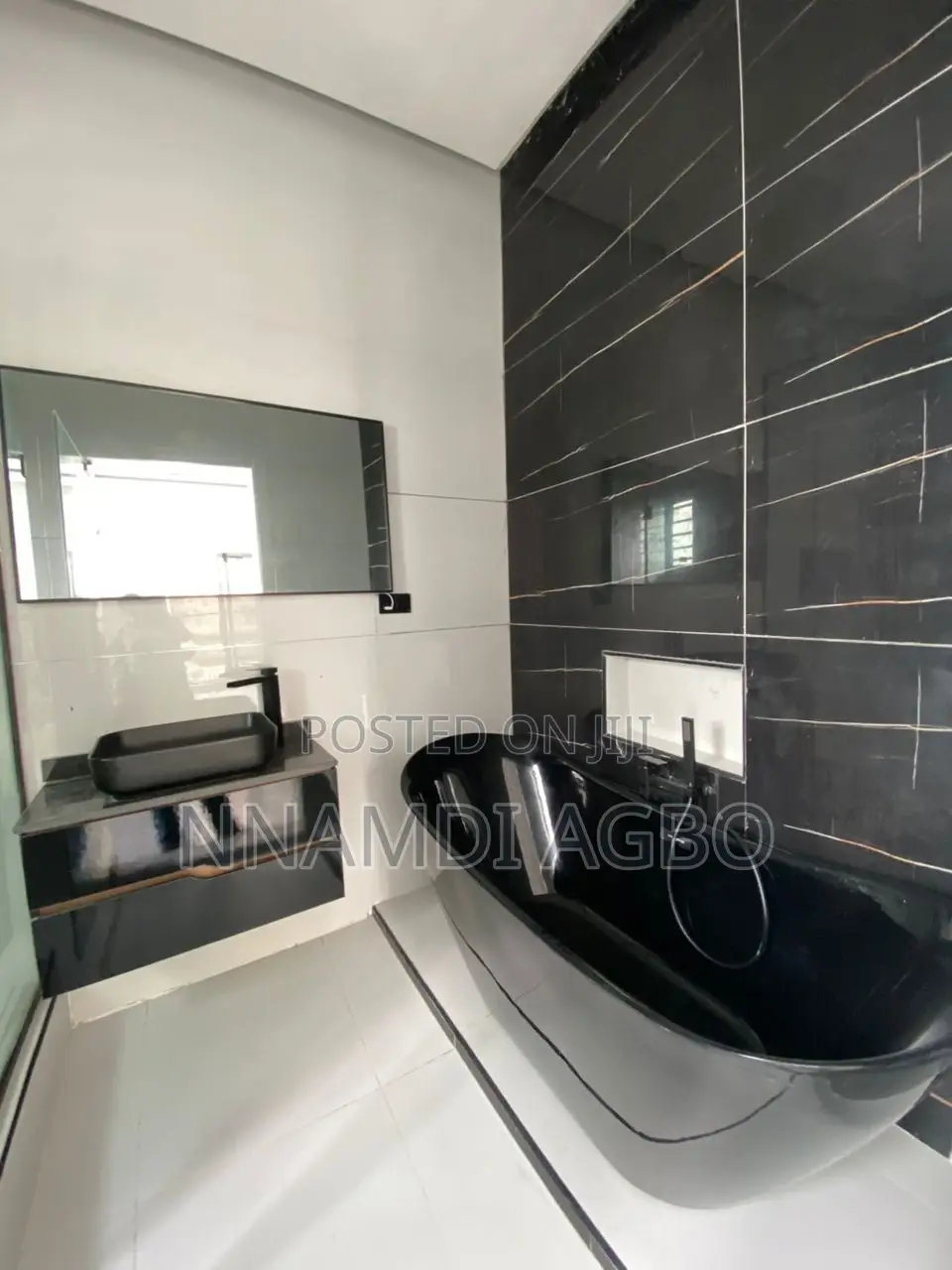 4bdrm Duplex in Ikota for sale in Ikota