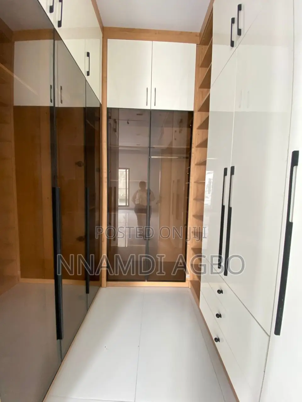 4bdrm Duplex in Ikota for sale in Ikota