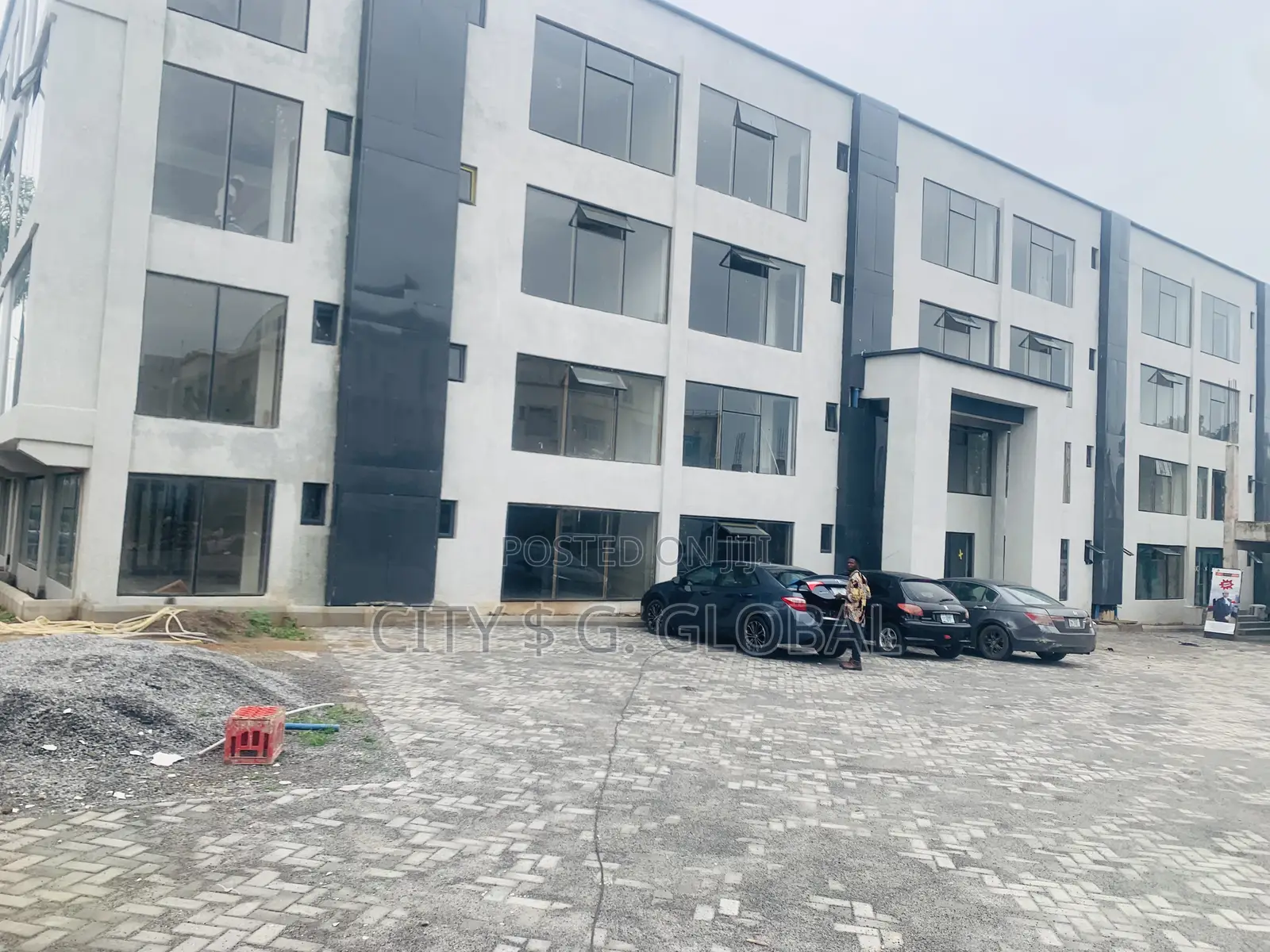 Shop Space in Wuse Zone for Rent in Zone 5 / Wuse