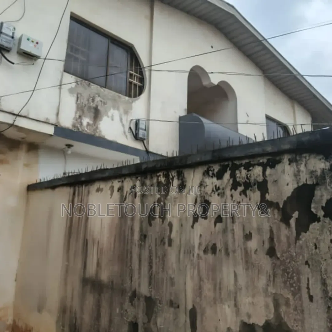 3bdrm Block of Flats in Abaranje Ikotun for sale in Abaranje