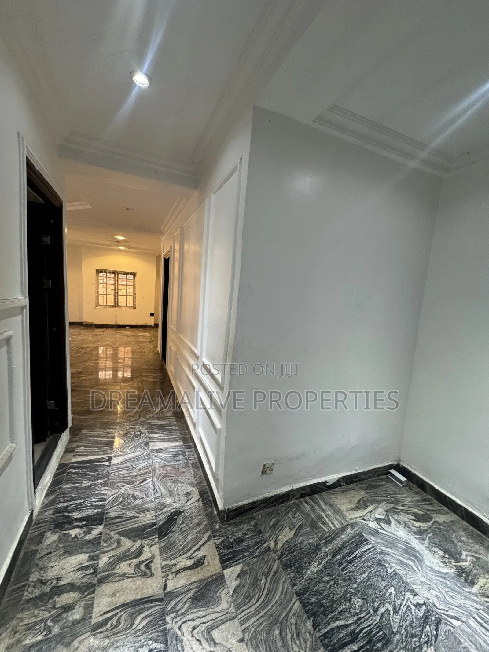 3bdrm Apartment in Wuse 2 for rent in Wuse 2