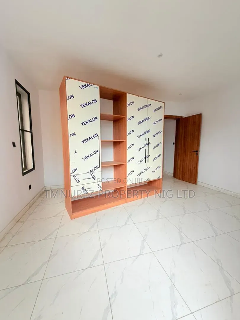 3bdrm Apartment in Ikeja GRA for sale in Ikeja GRA