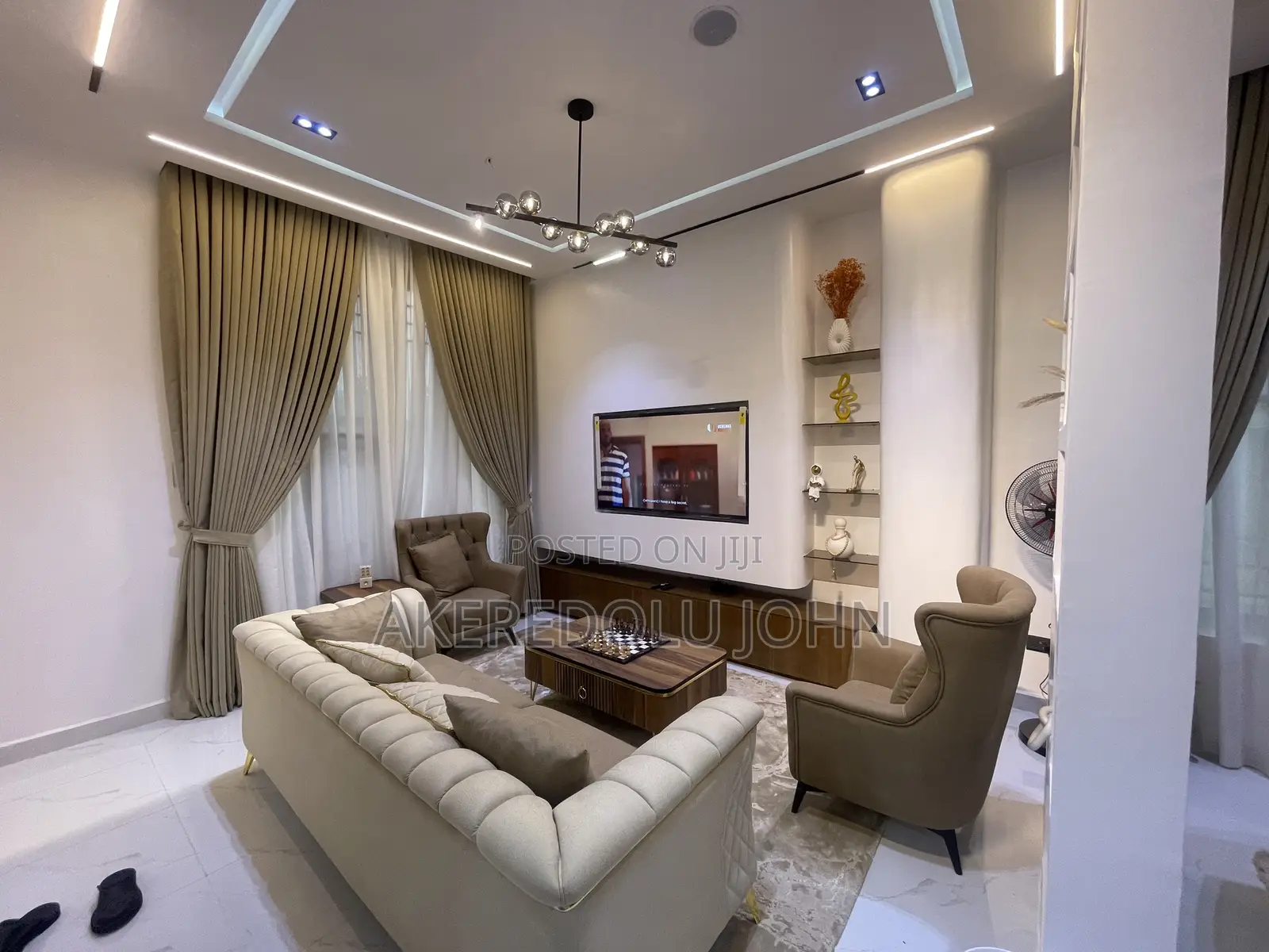 Furnished 4bdrm Townhouse/Terrace in Apo Resettlement for sale in Apo Resettlement
