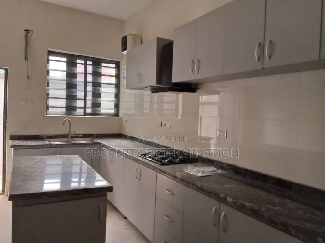 3bdrm Duplex in Magodo for sale in Magodo
