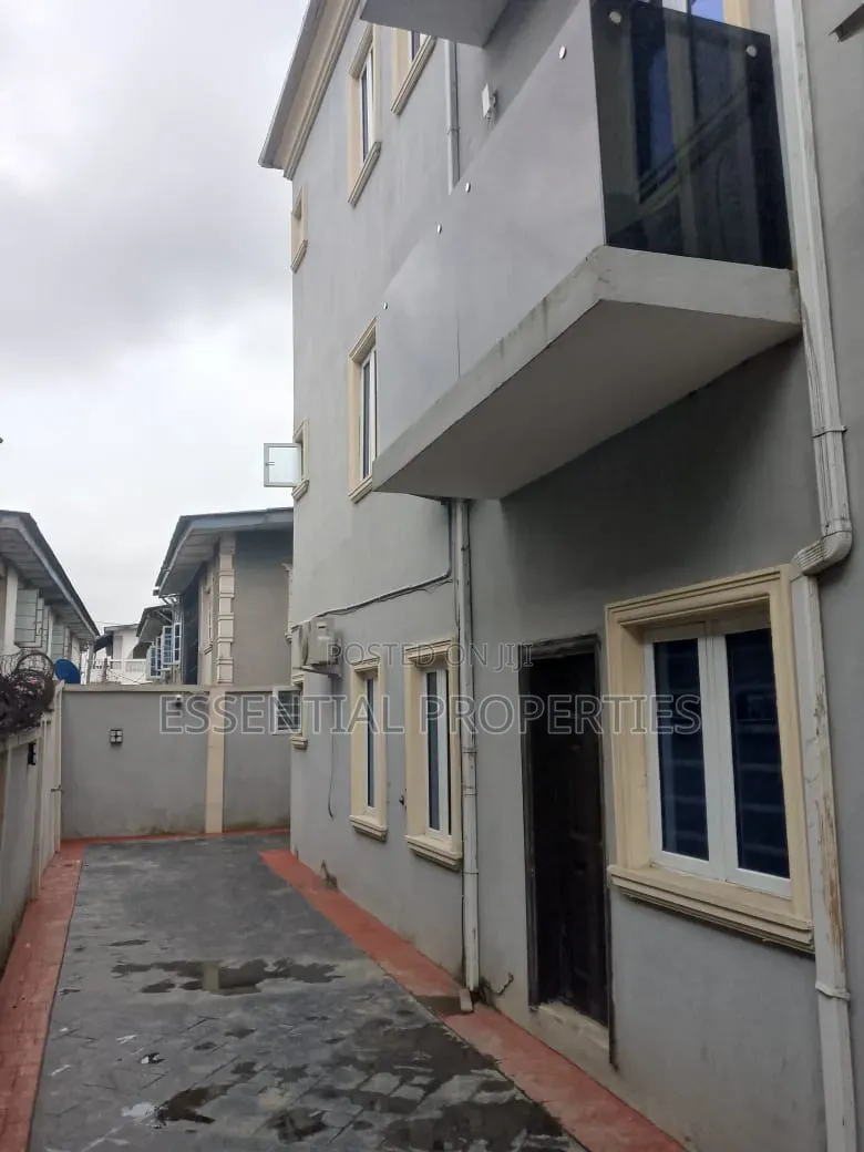 3bdrm Block of Flats in Awolowo Way for rent in Awolowo Way