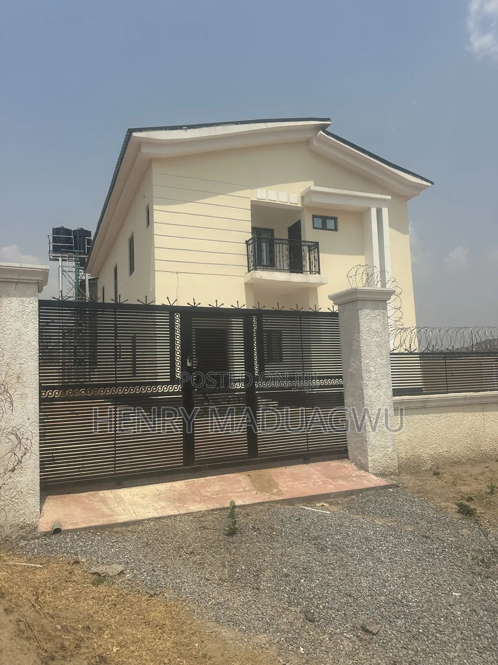 5bdrm Duplex in Shalom Estate, Sabon Lugbe for sale in Sabon Lugbe