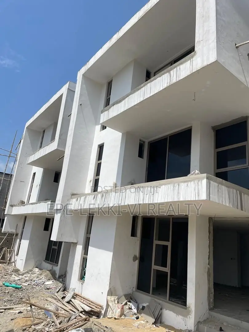 2bdrm Apartment in Lekki for sale in Lekki