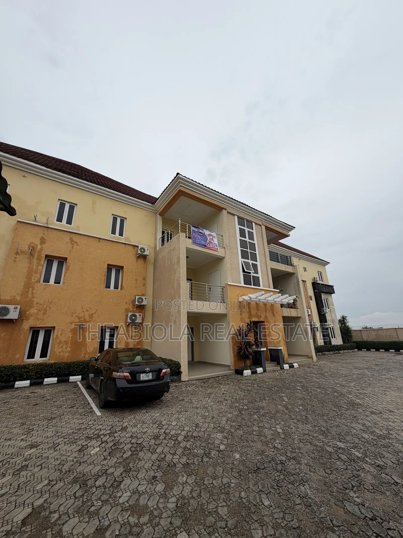 5bdrm Apartment in Guzape Main, Abuja for rent in Guzape District