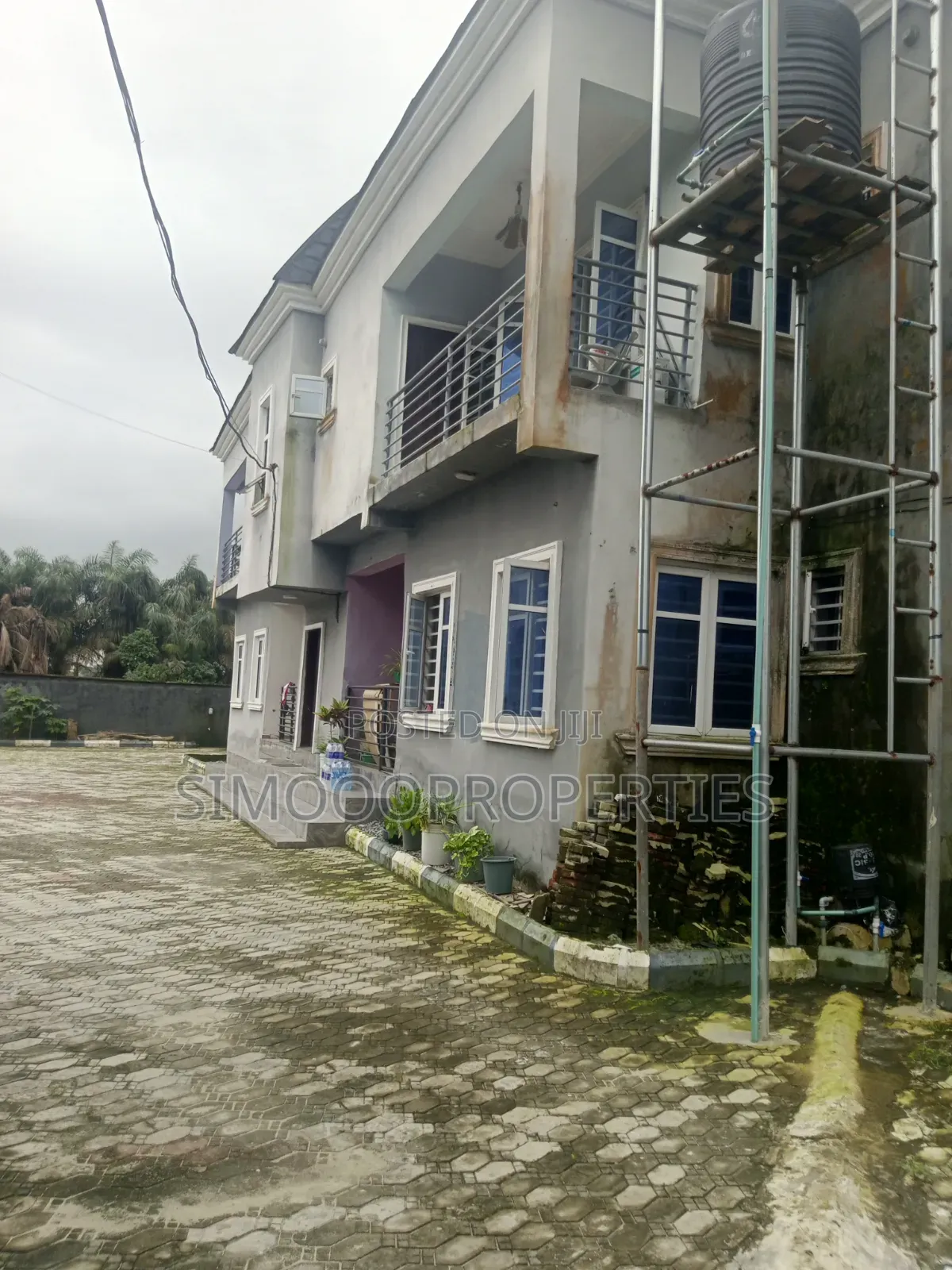 3bdrm Block of Flats in Onishon, Lakowe for rent in Lakowe