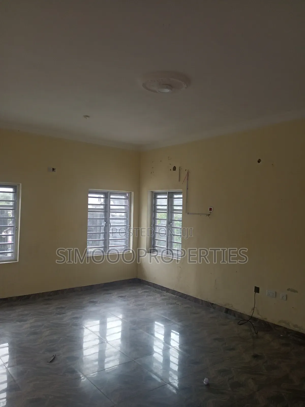 3bdrm Block of Flats in Onishon, Lakowe for rent in Lakowe