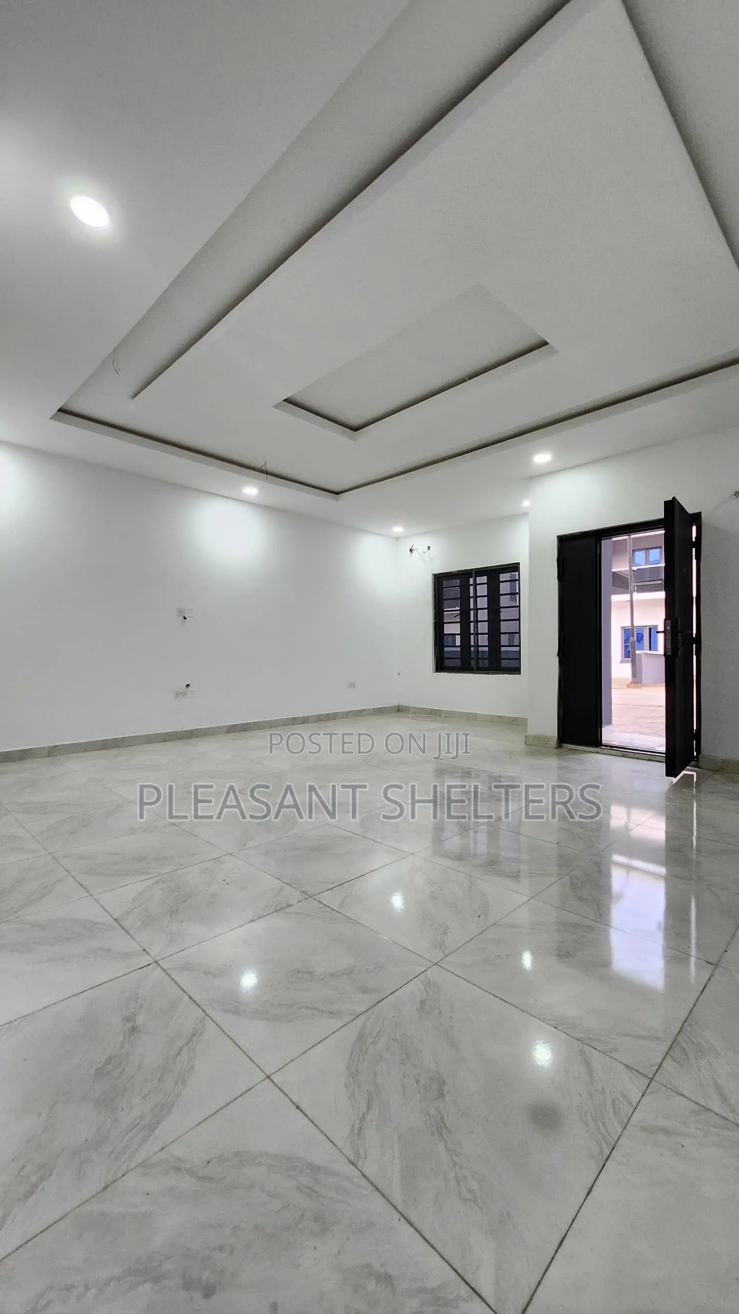3bdrm Townhouse/Terrace in Queens Estate, Isheri North for sale in Isheri North