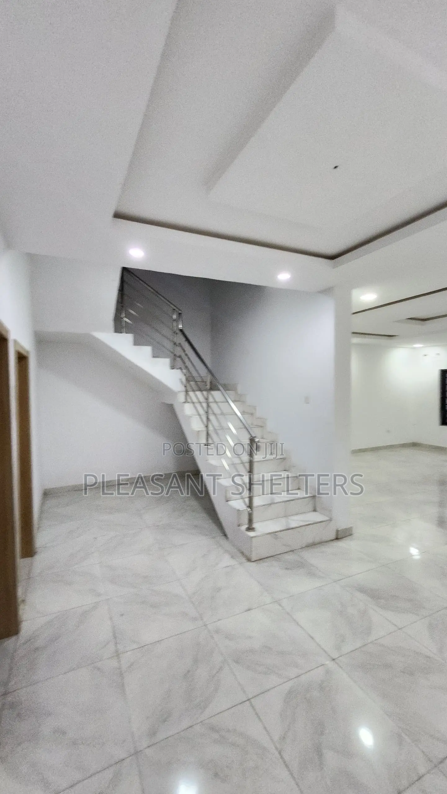 3bdrm Townhouse/Terrace in Queens Estate, Isheri North for sale in Isheri North
