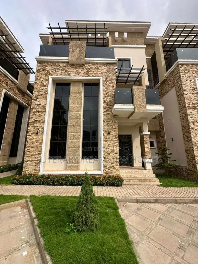 5bdrm Townhouse/Terrace in Jahi for sale in Jahi