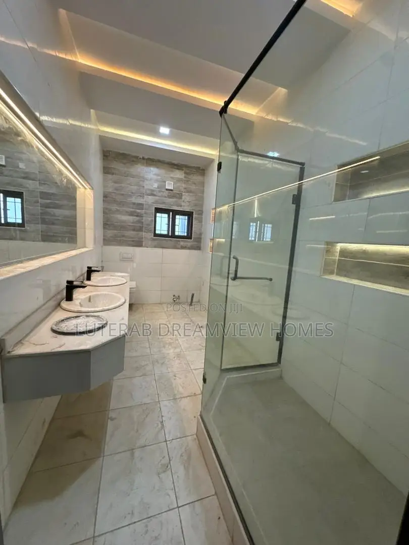 5bdrm Townhouse/Terrace in Jahi for sale in Jahi