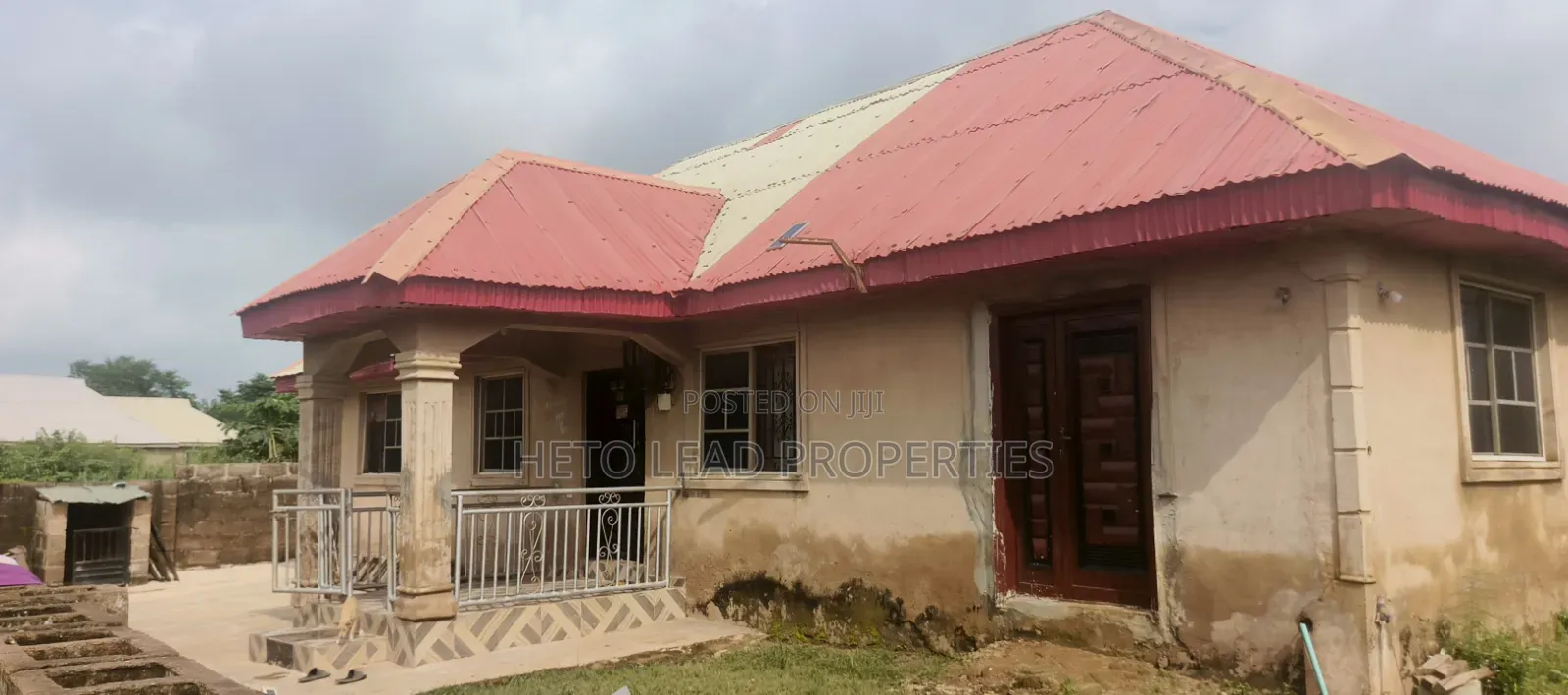 3bdrm Bungalow in Ajaiga Siba Apata /, Ido for sale in Ido