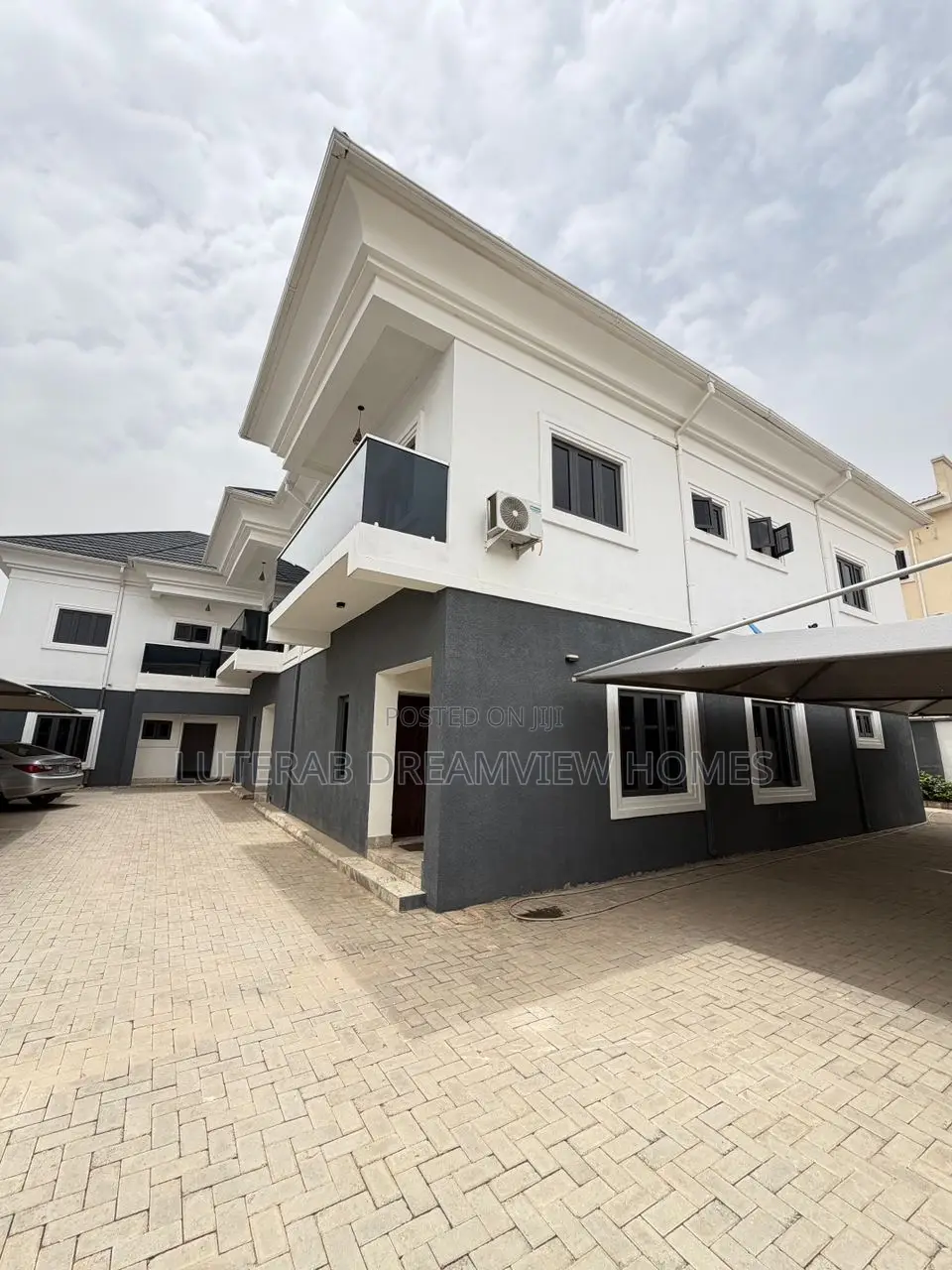 Furnished 10bdrm Townhouse/Terrace in Jahi for sale in Jahi