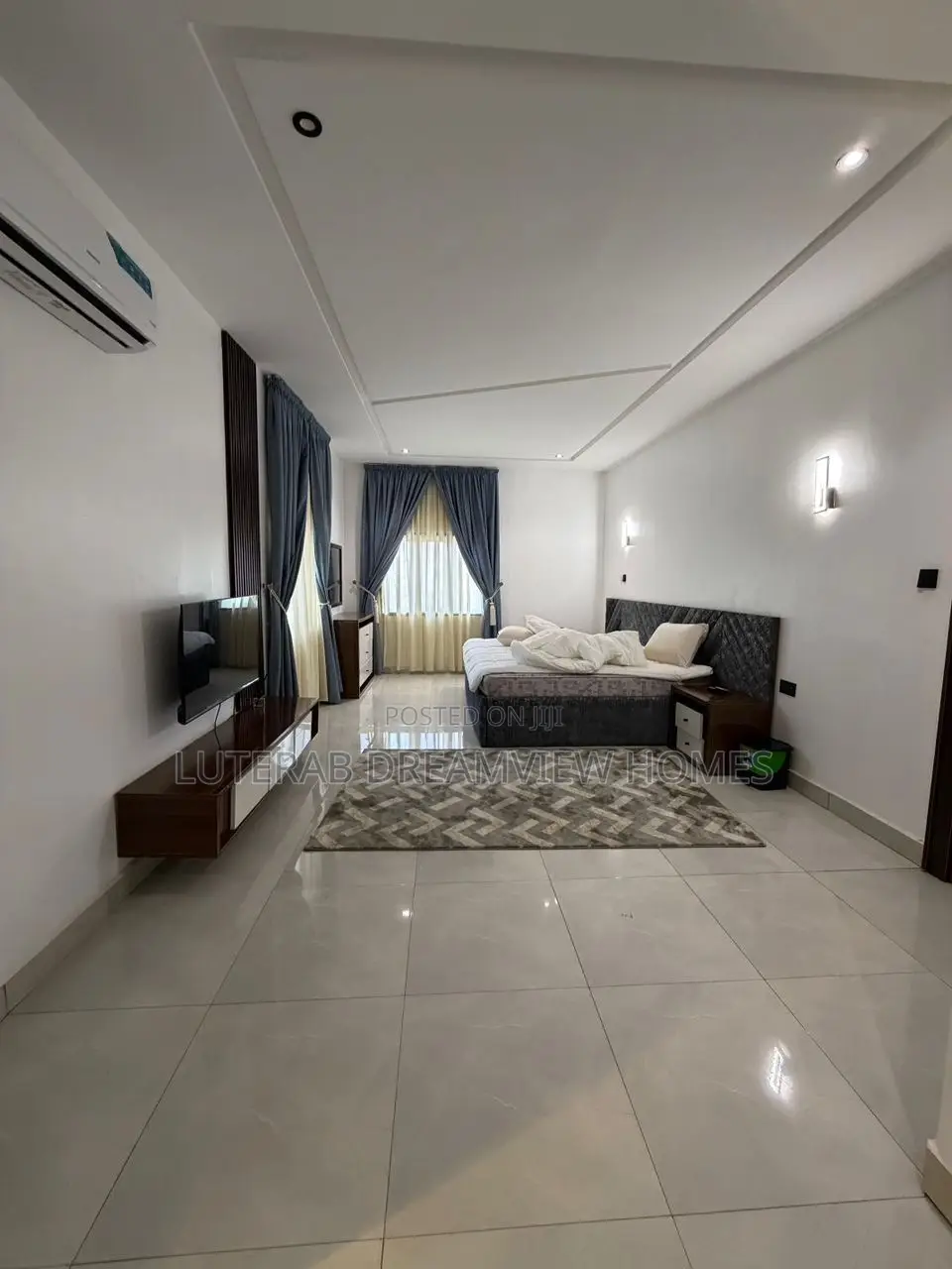 Furnished 10bdrm Townhouse/Terrace in Jahi for sale in Jahi