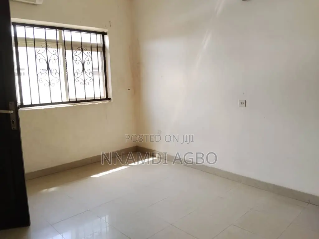 4bdrm Duplex in Nicon Town for rent in Nicon Town