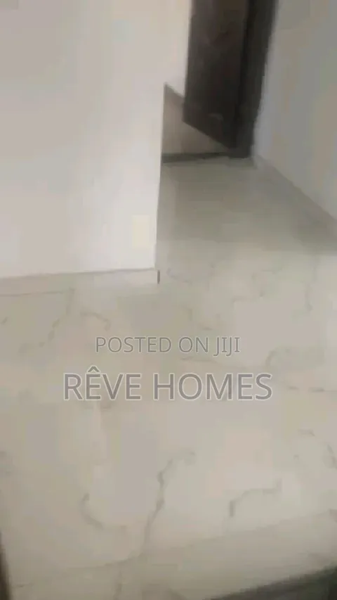 Furnished Mini Flat in Iwaya for rent in Iwaya