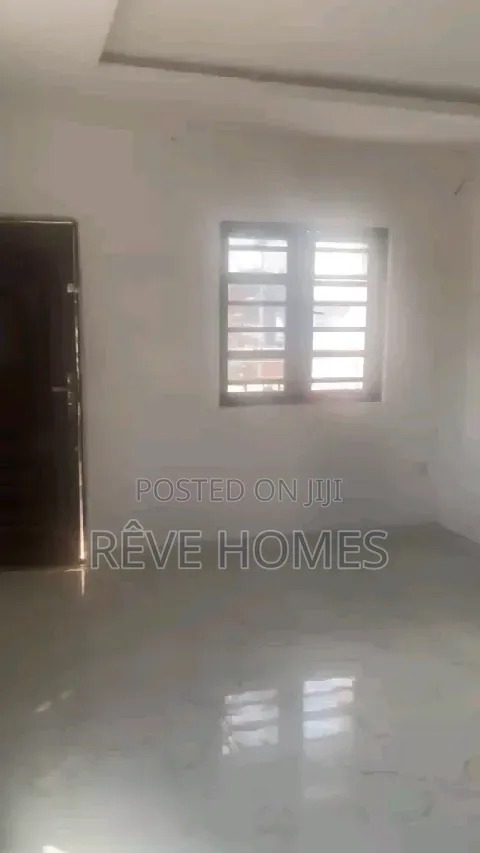 Furnished Mini Flat in Iwaya for rent in Iwaya