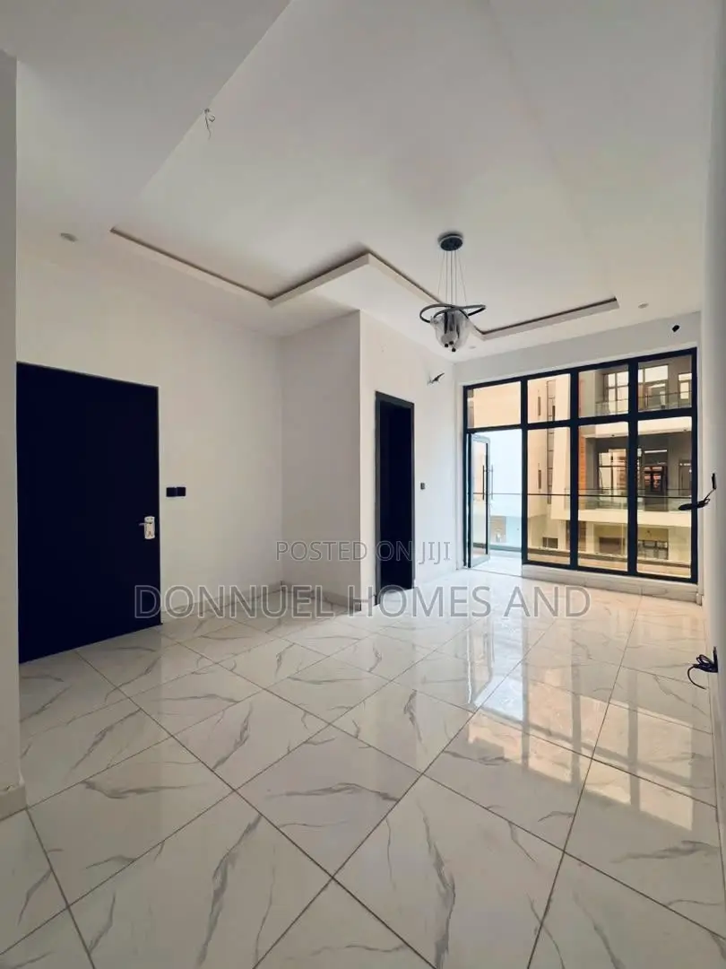 2bdrm Block of Flats in Abraham Adesanya for rent in Abraham Adesanya