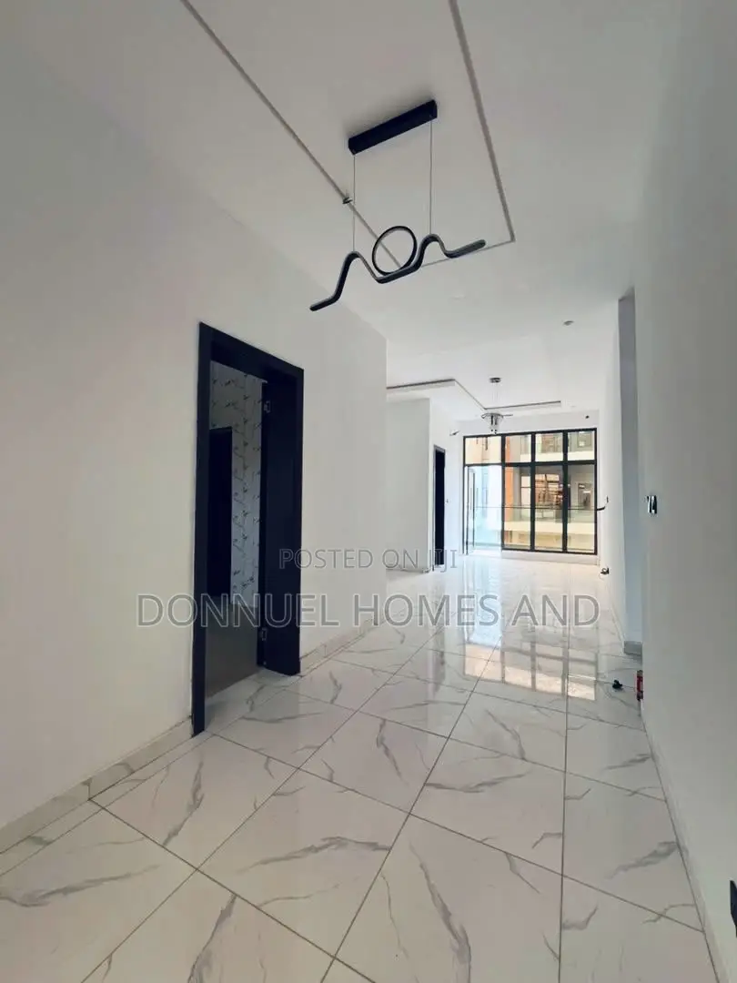 2bdrm Block of Flats in Abraham Adesanya for rent in Abraham Adesanya