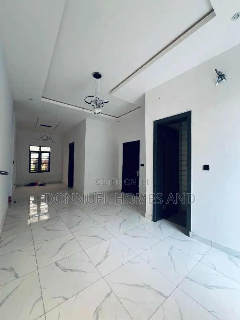 2bdrm Block of Flats in Abraham Adesanya for rent in Abraham Adesanya