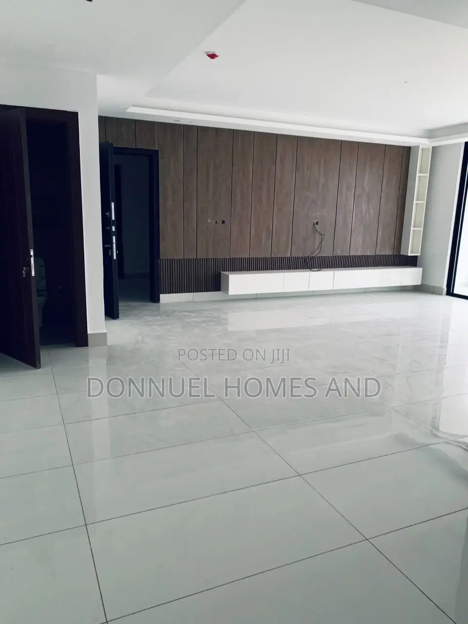 2bdrm Block of Flats in Ikate for sale in Ikate