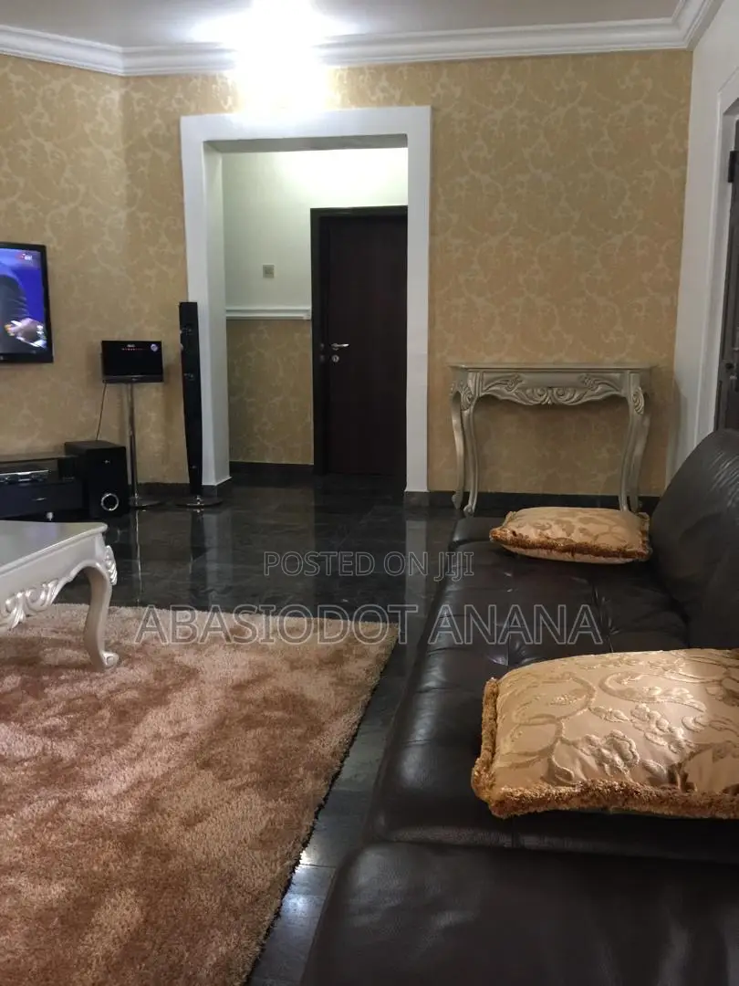4bdrm Duplex in Federal Housing, Uyo for sale in Uyo