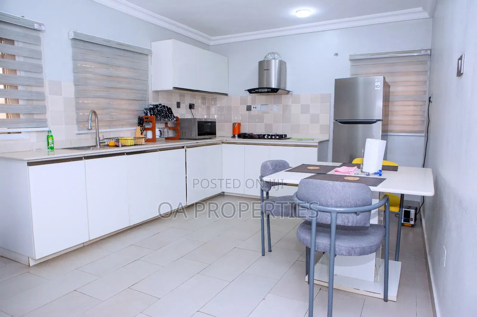 Hotel 4sale- Fully Furnished 4units of 3bdrm Flats for Sale in Ibadan in Ibadan
