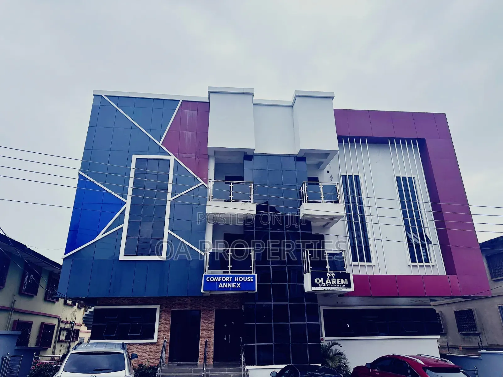 3bedrooms Office Space for a Corporate Office to Let at Mokola, Ibadan. in Ibadan