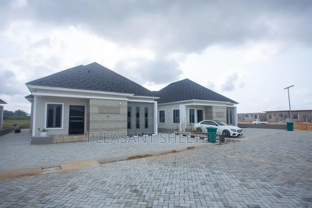 3bdrm Bungalow in Celebration Parkland, Eleko for sale in Eleko