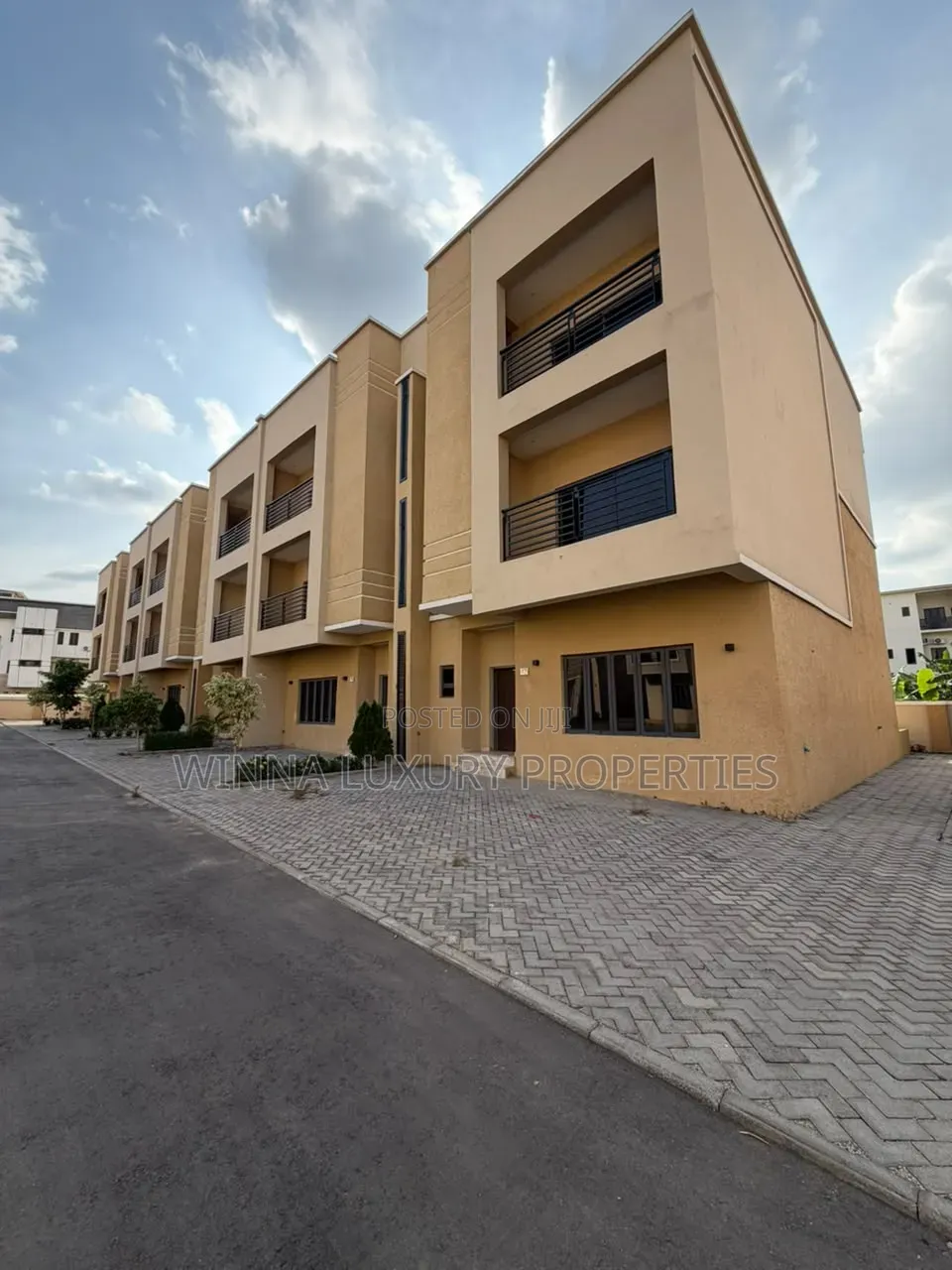 5bdrm Townhouse/Terrace in Jahi By Gilmor for sale in Jahi