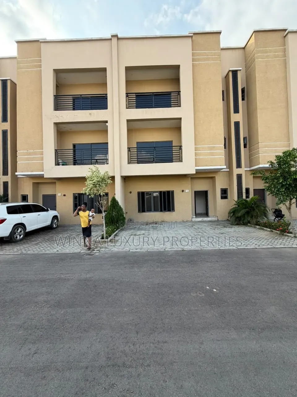 5bdrm Townhouse/Terrace in Jahi By Gilmor for sale in Jahi