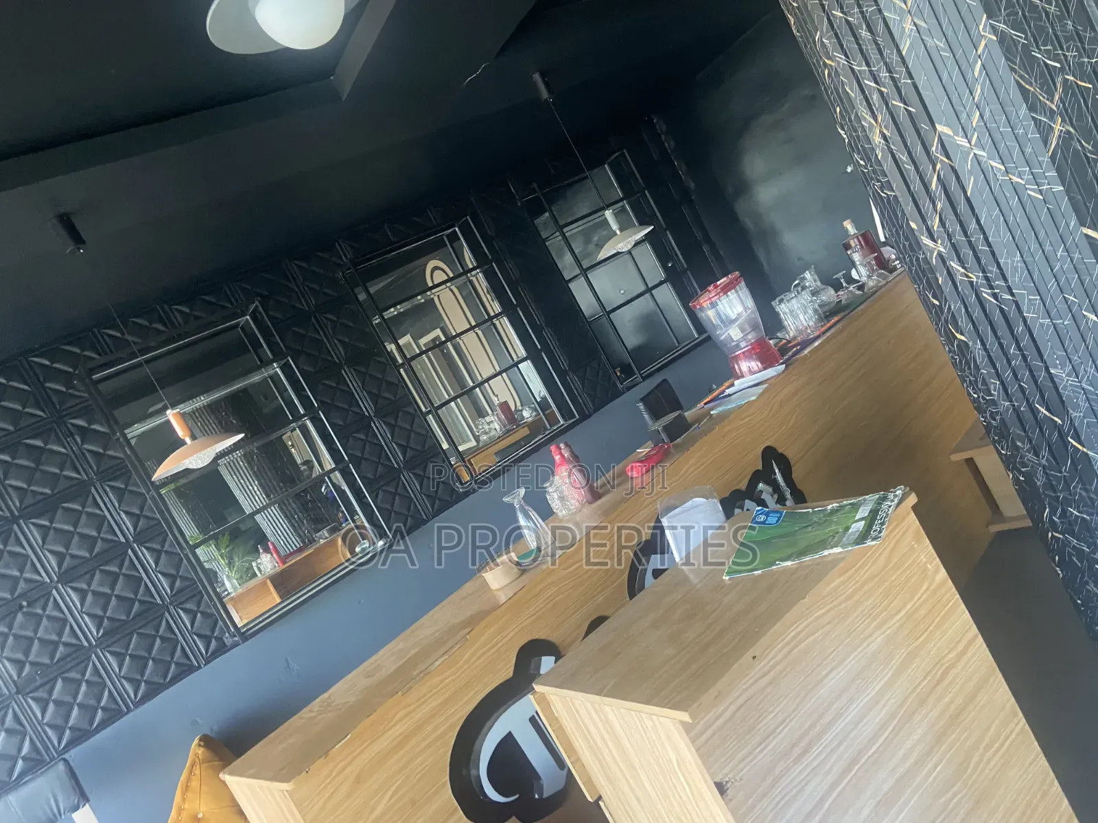 To Lease--
 a Lounge Space at Samonda, Along Ui-Sango Road. in Ibadan